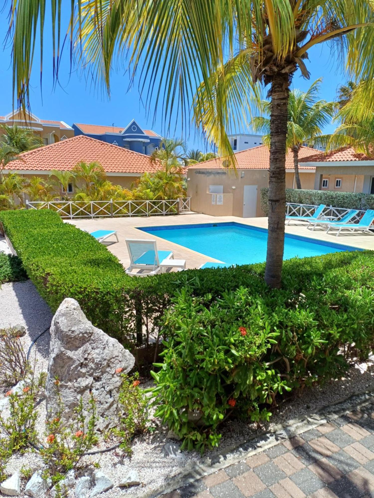 Caribbean Beach Resort Blenchi Curacao Willemstad Esterno foto