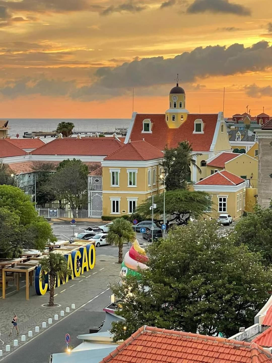 Caribbean Beach Resort Blenchi Curacao Willemstad Esterno foto