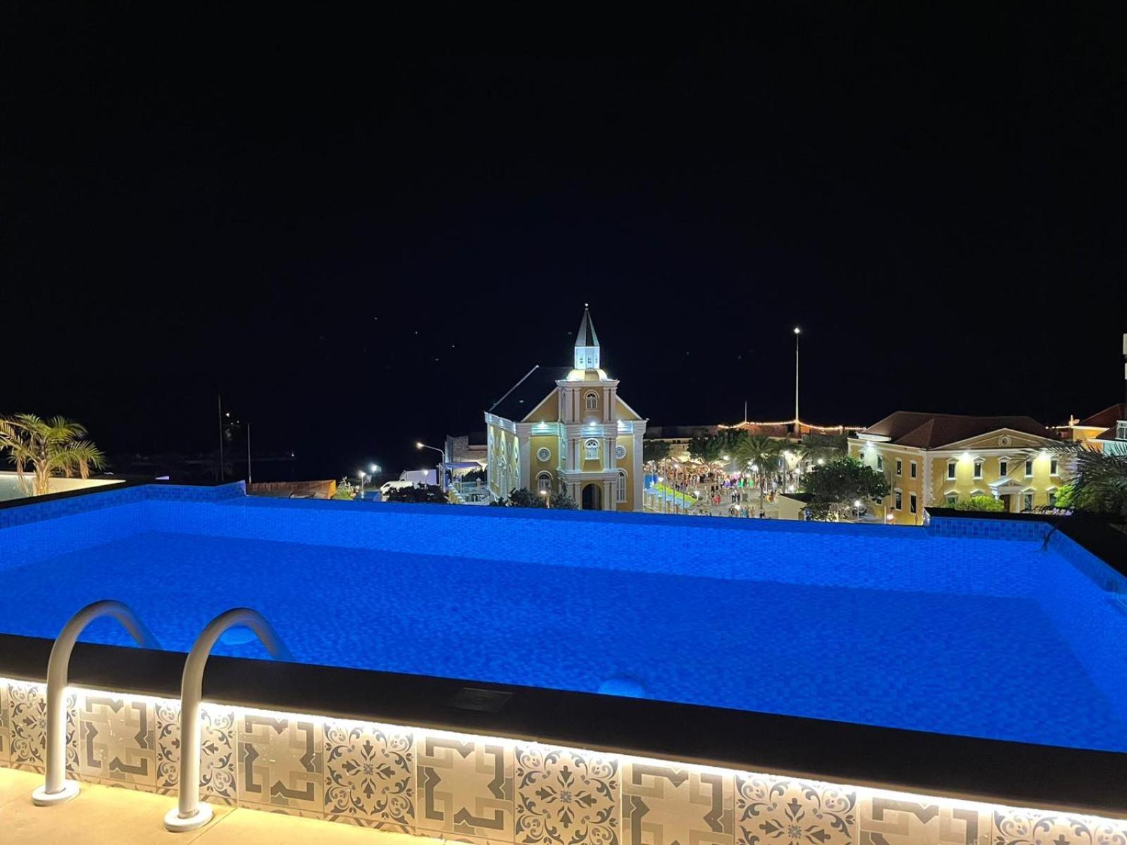 Caribbean Beach Resort Blenchi Curacao Willemstad Esterno foto