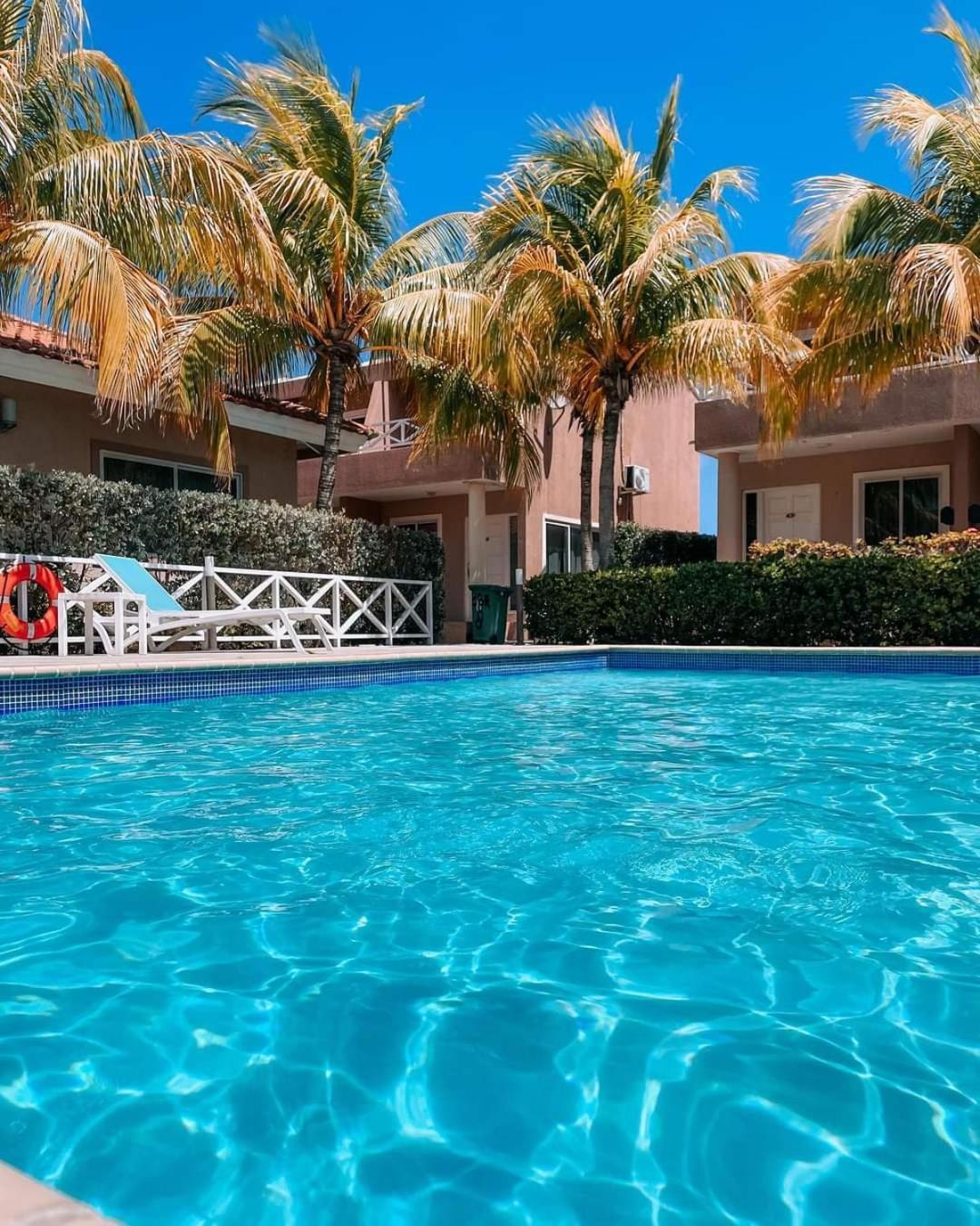 Caribbean Beach Resort Blenchi Curacao Willemstad Esterno foto